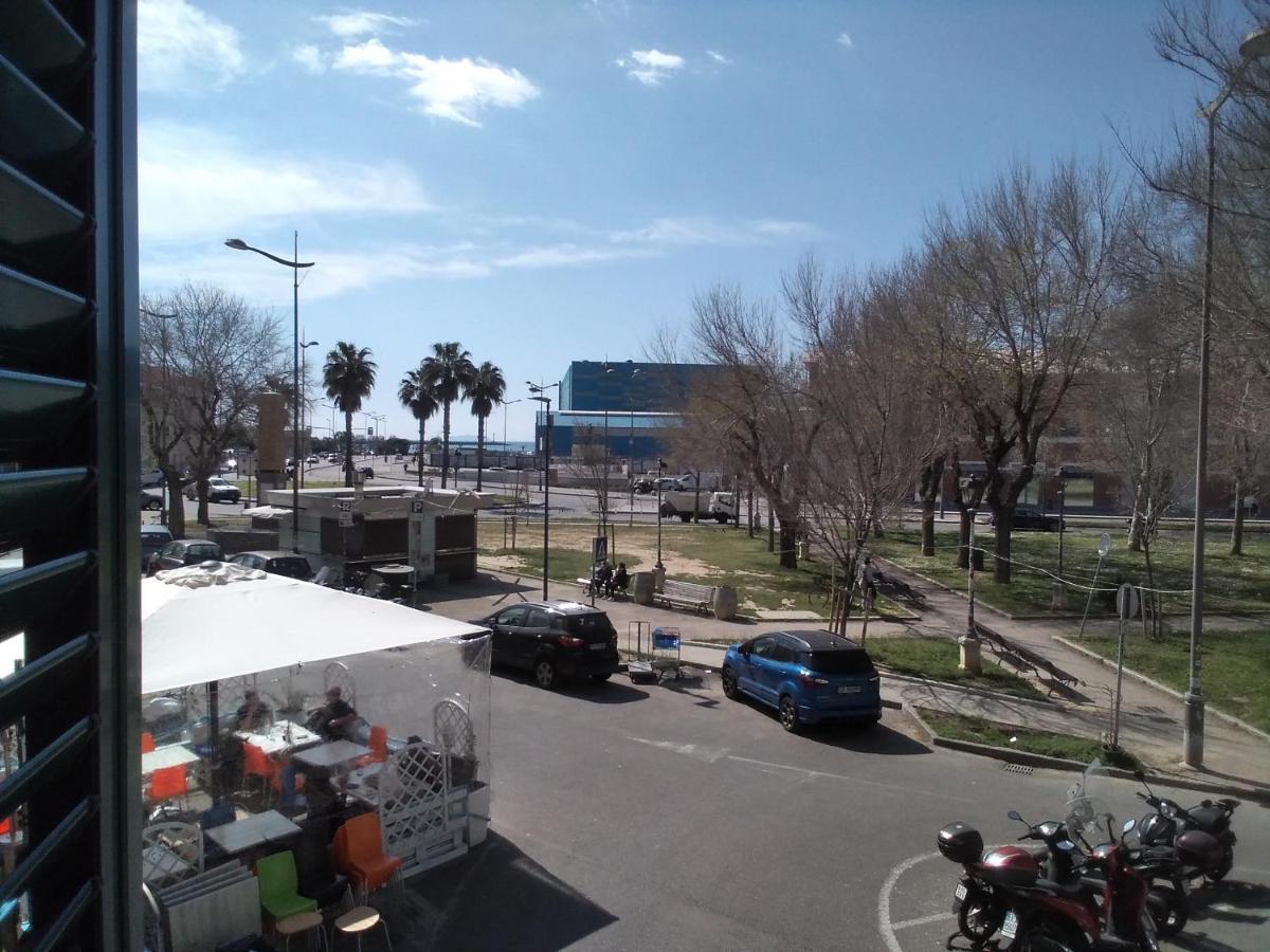 利沃诺Casina Del Porto别墅 外观 照片